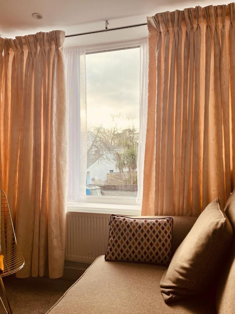 Blessings Of Peace Home Away From Home Cardiff Eksteriør bilde